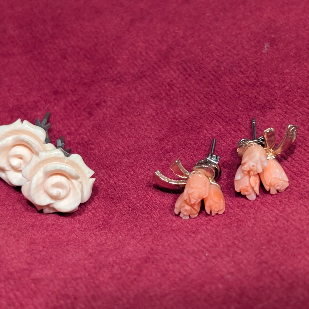 Elegant Floral Stud Earrings Set Coral And Bone - Picture 2 of 3